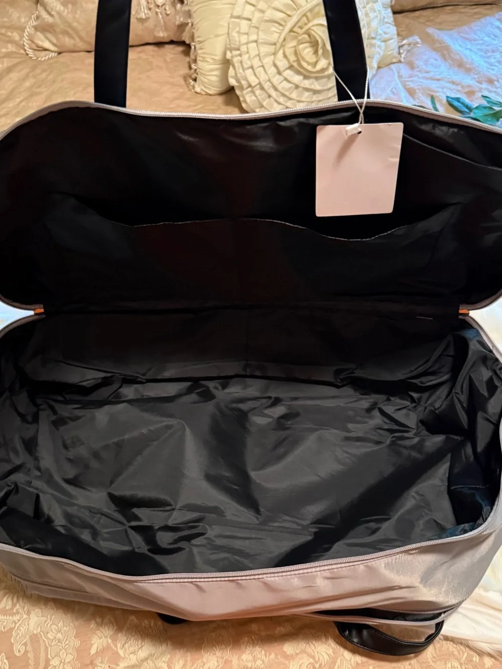NEW Travel Duffel Bag Gray  Carry-On Weekender  Shoulder Strap